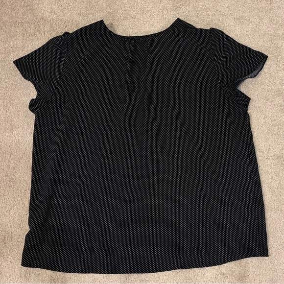 Hilary Radley V Neck Blouse - Picture 5 of 5